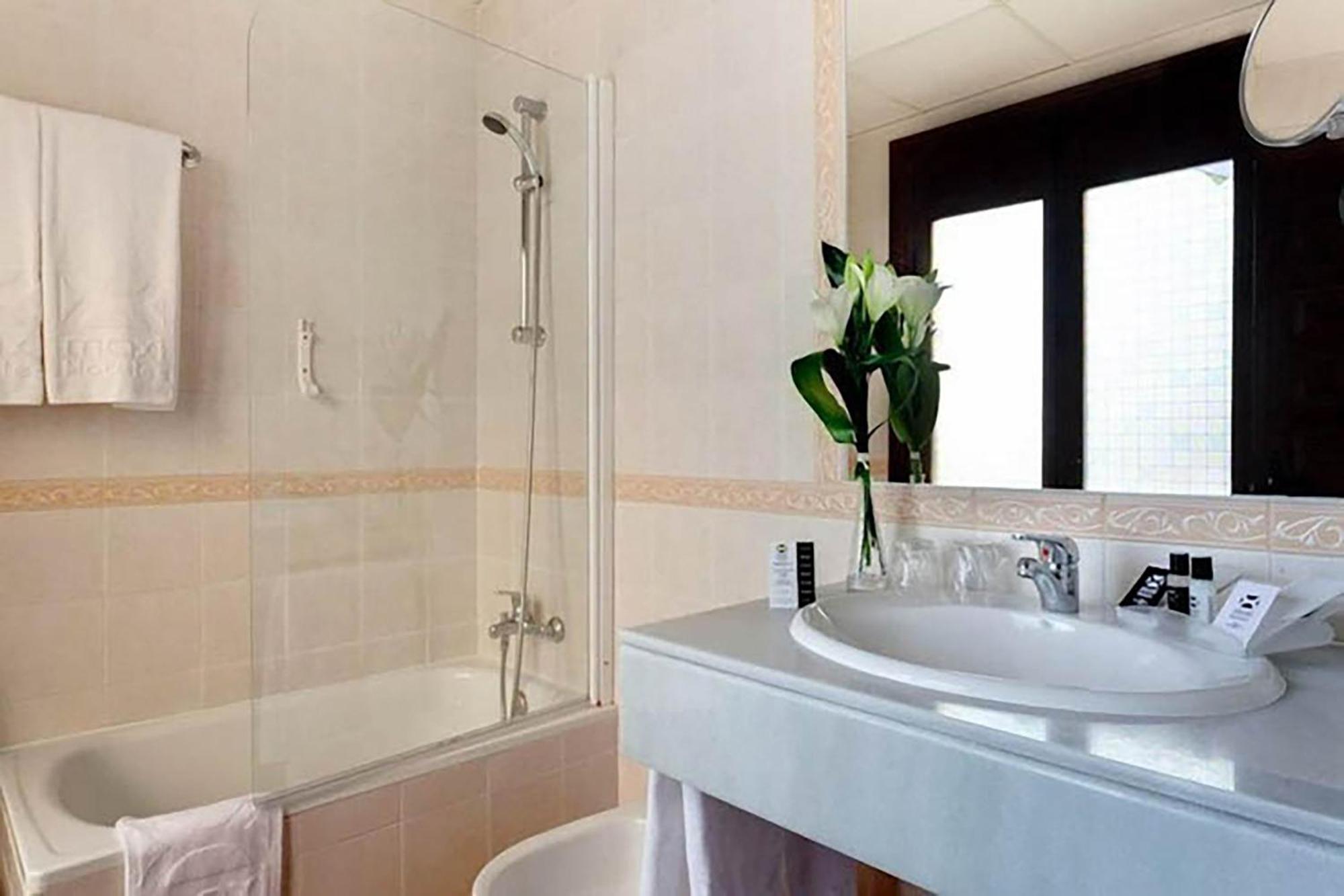 Imperial Hotel 3*